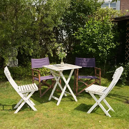 Suisse Bed & Breakfast 4*